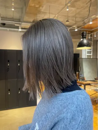 ミディアム カラー 🫧うる艶レイヤー /グレージュ🪐リサのヘアスタイル