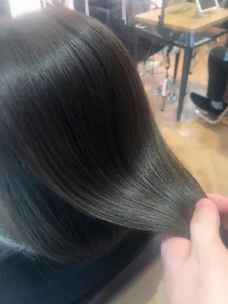 ミディアム カラー 韓国🇰🇷レイヤー 映える顔周り🩷のヘアスタイル