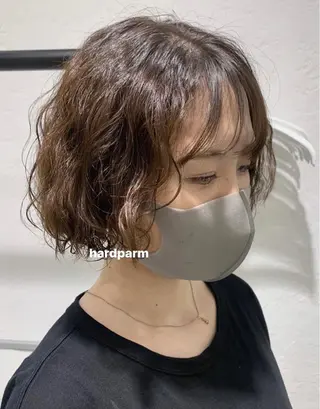 ショート パーマ 顔周りレイヤー 🎀マリノのヘアスタイル