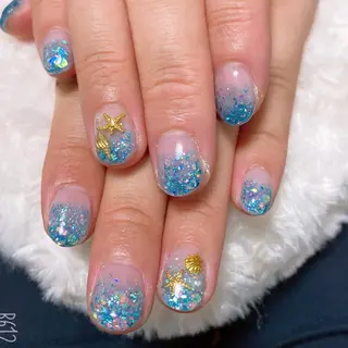 ネイル The Best Beauty受付担当のヘアスタイル