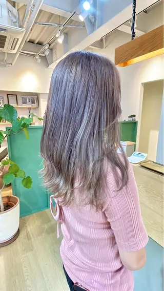 セミロング Lepetitbois所属・林 朝美のヘアスタイル