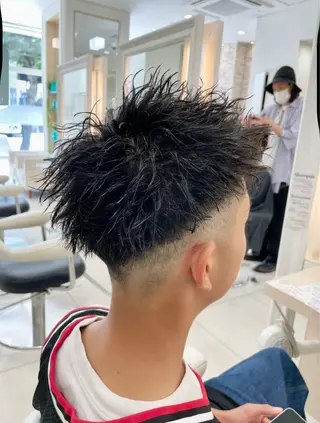 パーマ メンズ ✨️ツヤ髪✨️ 💫髪質改善💫間宮のヘアスタイル