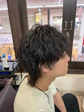 パーマ メンズ カ レラのヘアスタイル