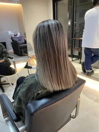 ミディアム カラー 平田 勝也のヘアスタイル