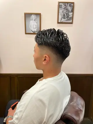 ショート カラー パーマ メンズ カット指名No1漆原 聡のヘアスタイル