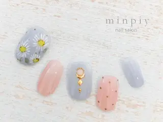 ネイル 𖡼 yumenoのネイルデザイン