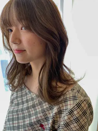 セミロング カラー モリシュンスケ /レイヤー/髪質改善のヘアスタイル