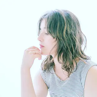 セミロング 髪質改善ストレート、 カラー清野雄大のヘアスタイル