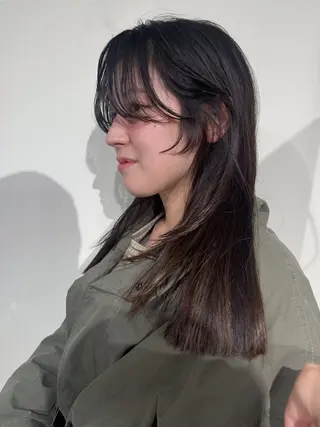 ロング 南部 綾音のヘアスタイル