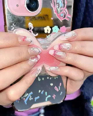 ネイル 宮澤 朱里のネイルデザイン