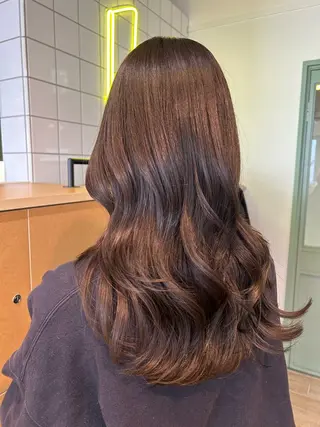 セミロング 新潟/万代/レイヤー 韓国風/明間未来のヘアスタイル
