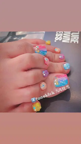 ネイル 4tunekick NAILS(フォーチュンキックネイルズ)所属・光森 淳子のネイルデザイン