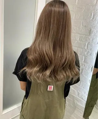 ロング カラー 米津 優花のヘアスタイル