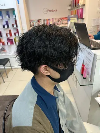 ミディアム パーマ メンズ 韓国風メンズ/毛流れ ヘアなら須田龍世のヘアスタイル