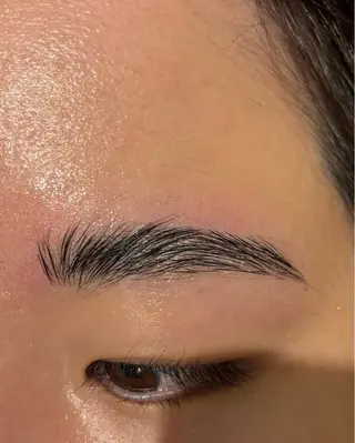 メンズ アイブロウ エクステ/艶カラー /まつパ🌎はるかのヘアスタイル