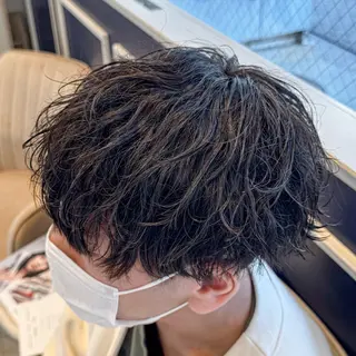 ショート パーマ メンズ 吉田 新平のヘアスタイル