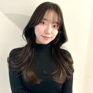 セミロング 🌹ハッシュカット、 レイヤー韓国ヘア🌹のヘアスタイル