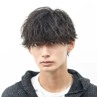 ショート カラー パーマ ヘアアレンジ メンズ メンズフェザー毛流れ パーマASHU渋谷のヘアスタイル