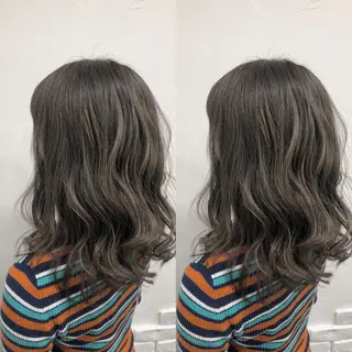 ロング カラー パーマ ヘアアレンジ メンズ キッズ ネイル マツエク・マツパ 💟Chloe原宿店 🩶ハイトーンのヘアスタイル