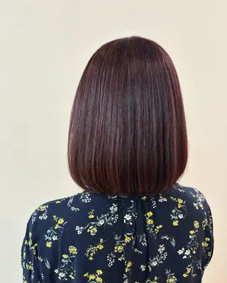 ミディアム 角谷 靖子のヘアスタイル