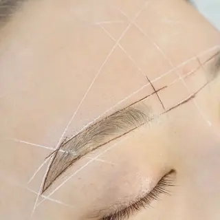 アイブロウ HOME所属・MA ORIの眉毛・アイブロウイメージ