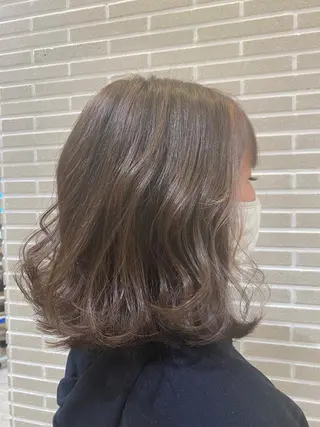 ミディアム 植田 菜月のヘアスタイル
