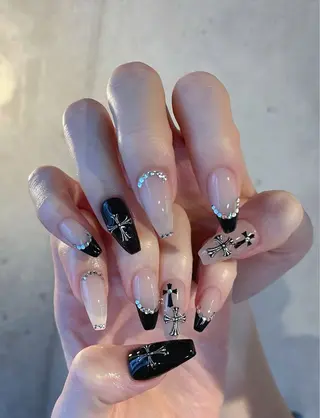 ネイル Ryu Nail Studio所属・Ryu Nail 新大久保のネイルデザイン