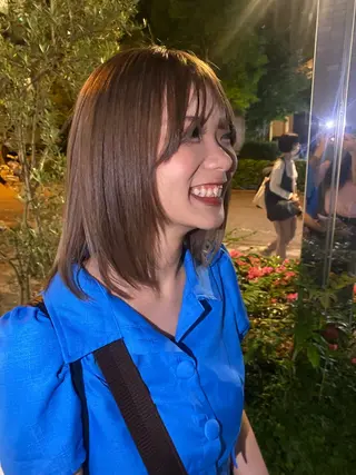 セミロング 🌸cocomi🌸 透明感カラー🩶パリのヘアスタイル