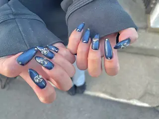 ネイル alma (アルマ)のネイルデザイン