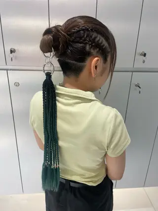 ヘアアレンジ ヘアセット🎀耳つぼ 👂💎MONAMIのヘアスタイル