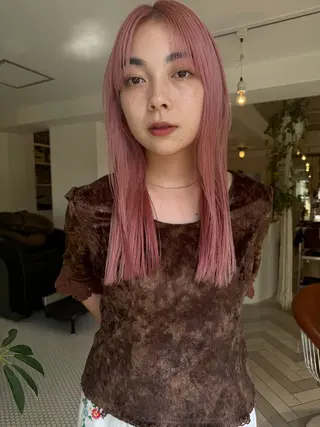 カラー ブリーチカラー🎀 韓国風/寺門美優のヘアスタイル