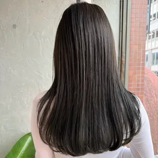 ロング カラー 五反田 綾里のヘアスタイル