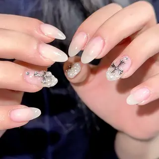 ネイル 宮澤 朱里のネイルデザイン