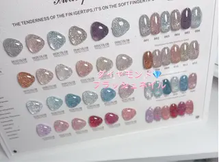 ネイル pink ladyサロン所属・べ にのネイルデザイン