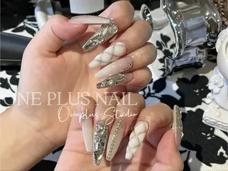 ネイル One Plus Nail Salonのネイルデザイン