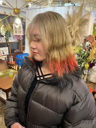 セミロング カラー あべかりん/原宿 /マツパ/ハイトーンのヘアスタイル