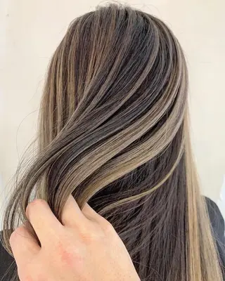 ロング VOICE　hair所属・レイヤーカット 川田くるみのヘアスタイル