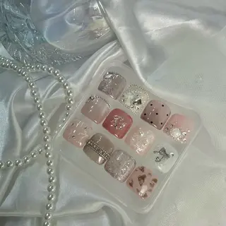 ネイル Rosa x rosa所属・Rosaxrosa AKANEのネイルデザイン