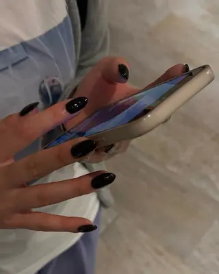 ネイル Li.ure -リユール-所属・nana .のネイルデザイン