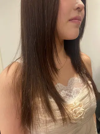 ロング 安田 結羽のヘアスタイル