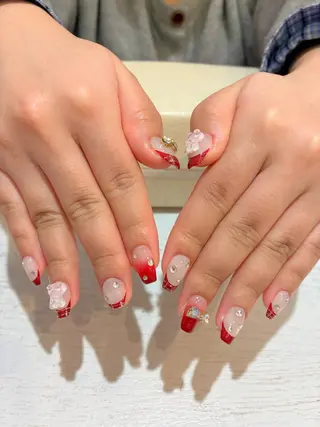 ネイル Nest 岩崎のネイルデザイン