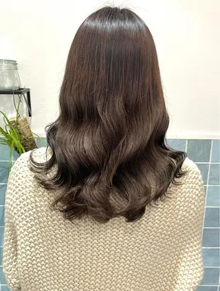 セミロング 三輪 珠美のヘアスタイル