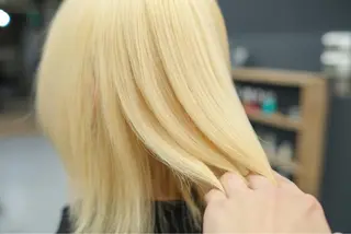 ミディアム カラー 栄・伏見 JOULE'Sのヘアスタイル