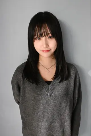 セミロング レイヤー/小顔矯正 透明感カラー✨生真のヘアスタイル