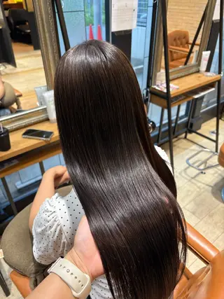 カラー しおり🍬 KOKORO🤍のヘアスタイル