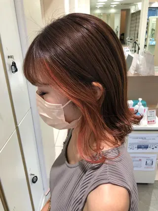 セミロング カラー 渕向 克海のヘアスタイル