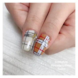 ミディアム ネイル 👑enen style👑のネイルデザイン