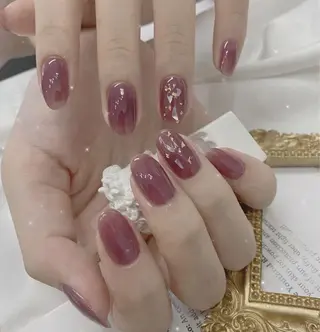 ネイル Queens 榊 まおのネイルデザイン