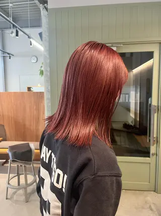 ミディアム 石黒 良華のヘアスタイル