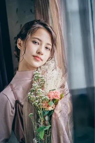 ミディアム カラー ヘアアレンジ 仲間 菜々世のヘアスタイル